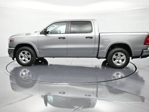 Used 2025 RAM 1500 Big Horn AWD/4WD image 8