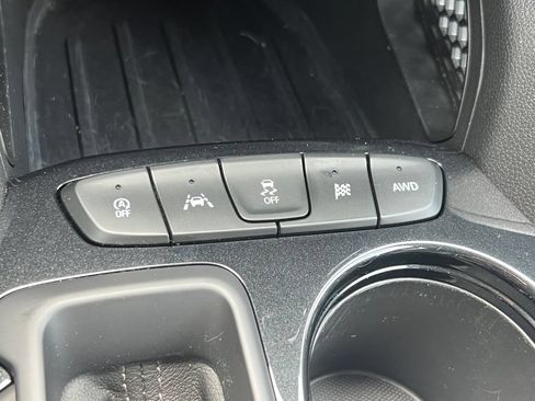 Used 2025 Chevrolet TrailBlazer LT AWD/4WD image 29