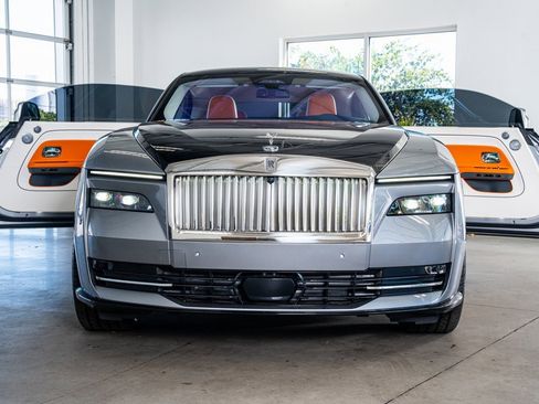 Used 2024 Rolls-Royce Spectre w/ Spectre Launch Package image 3