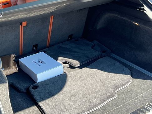 Certified 2025 Bentley Bentayga image 22