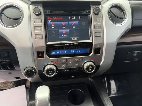 Used 2018 Toyota Tundra Limited image 22