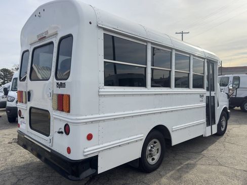 Used 2012 Chevrolet Express 3500 w/ School Bus Package image 8