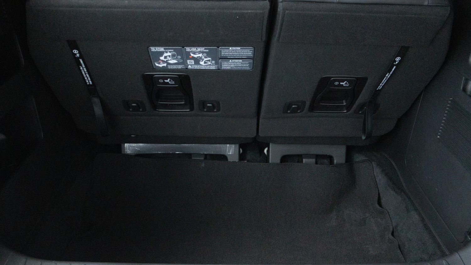 Used 2024 Kia Carnival SX Prestige FWD image 32