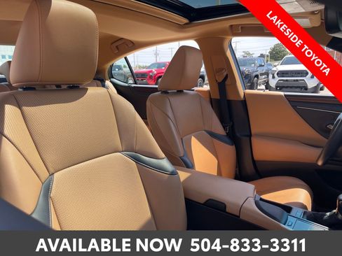 Used 2022 Lexus ES 350 w/ Premium Package FWD image 14