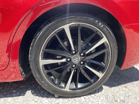 Used 2019 Toyota Camry XSE w/ Driver Assist Package FWD image 28