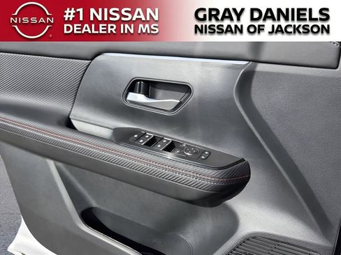 New 2026 Nissan Kicks SR w/ Cold Weather Package FWD image 13
