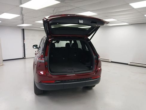 New 2025 Jeep Grand Cherokee Limited image 5