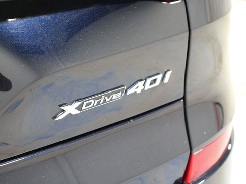 Used 2022 BMW X5 xDrive40i w/ M Sport Package AWD/4WD image 22