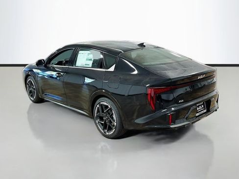 New 2025 Kia K4 GT-Line image 5