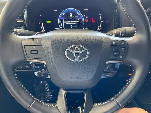 Certified 2025 Toyota Camry SE FWD image 11