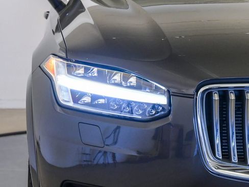 Certified 2023 Volvo XC90 T8 Core w/ Protection Package Premier AWD/4WD image 8