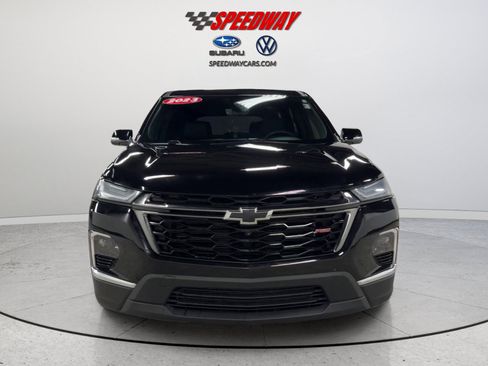 Used 2023 Chevrolet Traverse RS FWD image 13