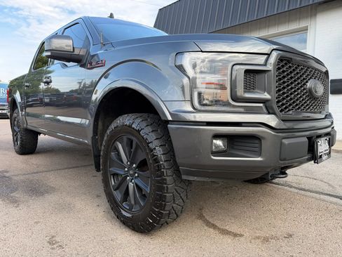 Used 2019 Ford F150 Lariat w/ Equipment Group 502A Luxury AWD/4WD image 2