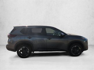 Used 2024 Nissan Rogue SV AWD/4WD video 4