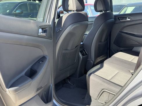 Used 2017 Hyundai Tucson Sport FWD image 16