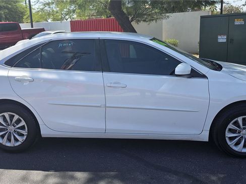 Used 2016 Toyota Camry LE FWD image 4