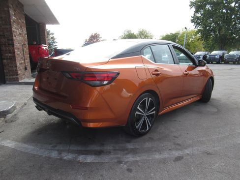 Used 2021 Nissan Sentra SR w/ SR Premium Package image 8