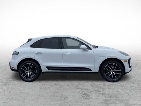 Used 2022 Porsche Macan image 4