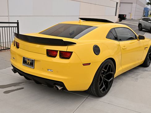 Used 2012 Chevrolet Camaro SS w/ RS Package image 7