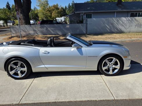 Used 2011 Chevrolet Camaro SS w/ RS Package RWD image 18