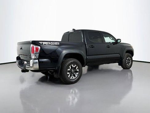 Certified 2021 Toyota Tacoma TRD Off-Road AWD/4WD image 7