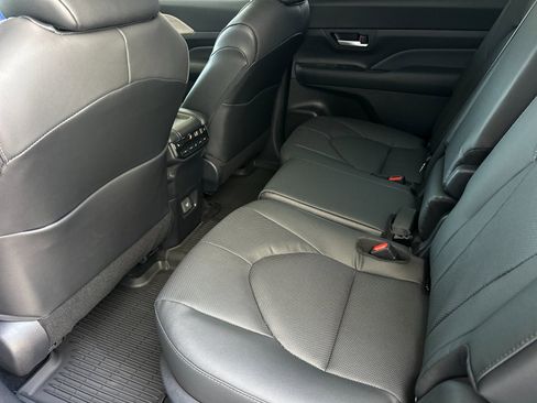 New 2026 Toyota Grand Highlander AWD image 11