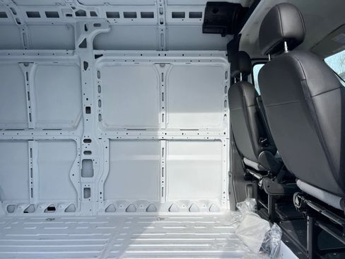 Used 2025 RAM ProMaster 3500 w/ Convenience Group image 29