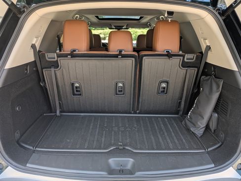 Used 2025 Nissan Pathfinder Platinum w/ Cargo Package FWD image 20