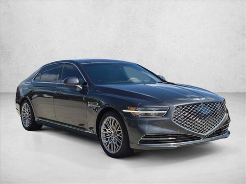 Used 2022 Genesis G90 3.3T Premium RWD image 3