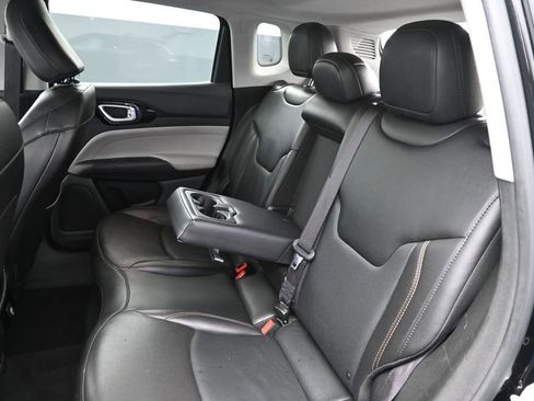 Used 2022 Jeep Compass Limited w/ Sun and Sound Group AWD/4WD image 14