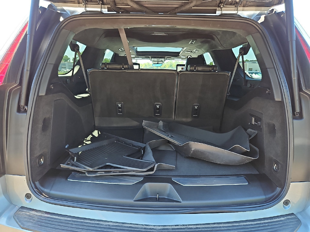 Used 2024 Cadillac Escalade ESV V w/ LPO, Floor Liner Package AWD/4WD image 35
