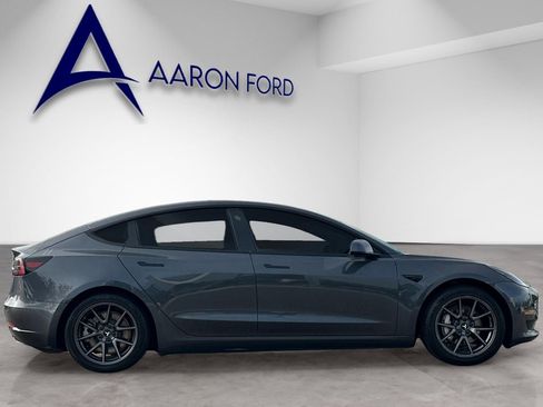 Used 2021 Tesla Model 3 Standard Range Plus image 6