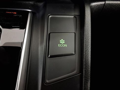 Used 2017 Honda CR-V LX image 21