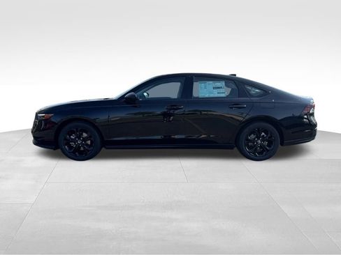 New 2025 Honda Accord SE image 17