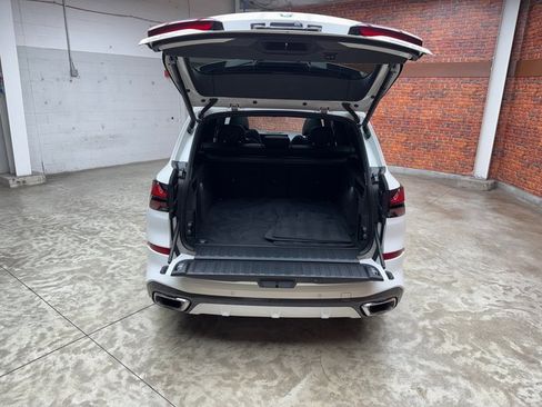 Certified 2024 BMW X5 xDrive40i w/ M Sport Package image 26