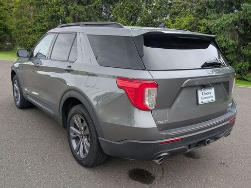 Used 2023 Ford Explorer XLT w/ Equipment Group 202A AWD/4WD image 7