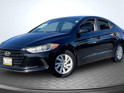 Used 2017 Hyundai Elantra SE FWD image 12