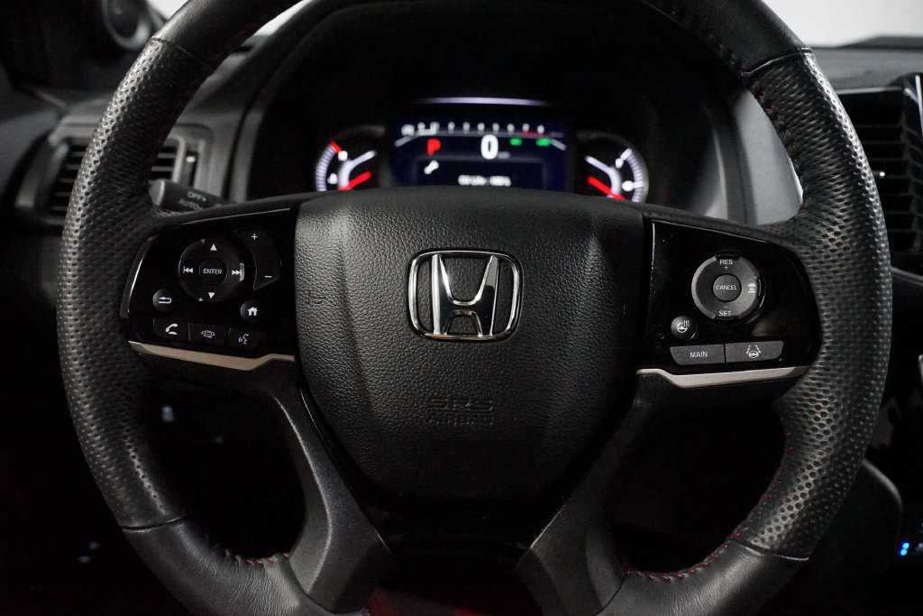 Used 2024 Honda Passport Black Edition image 12