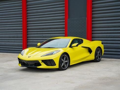 Used 2022 Chevrolet Corvette Stingray Preferred Cpe w/ 2LT RWD image 1