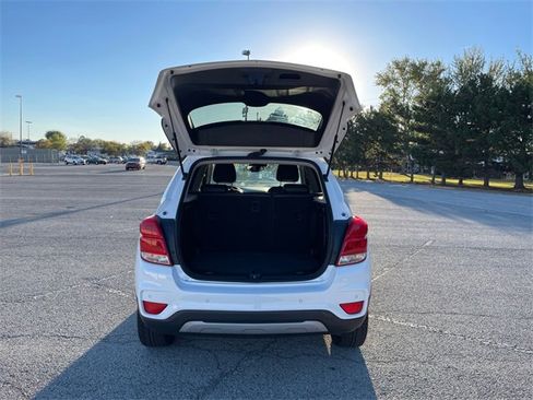 Used 2020 Chevrolet Trax Premier w/ LPO, Cargo Package image 16