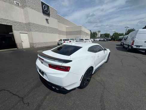 Used 2016 Chevrolet Camaro SS RWD image 17