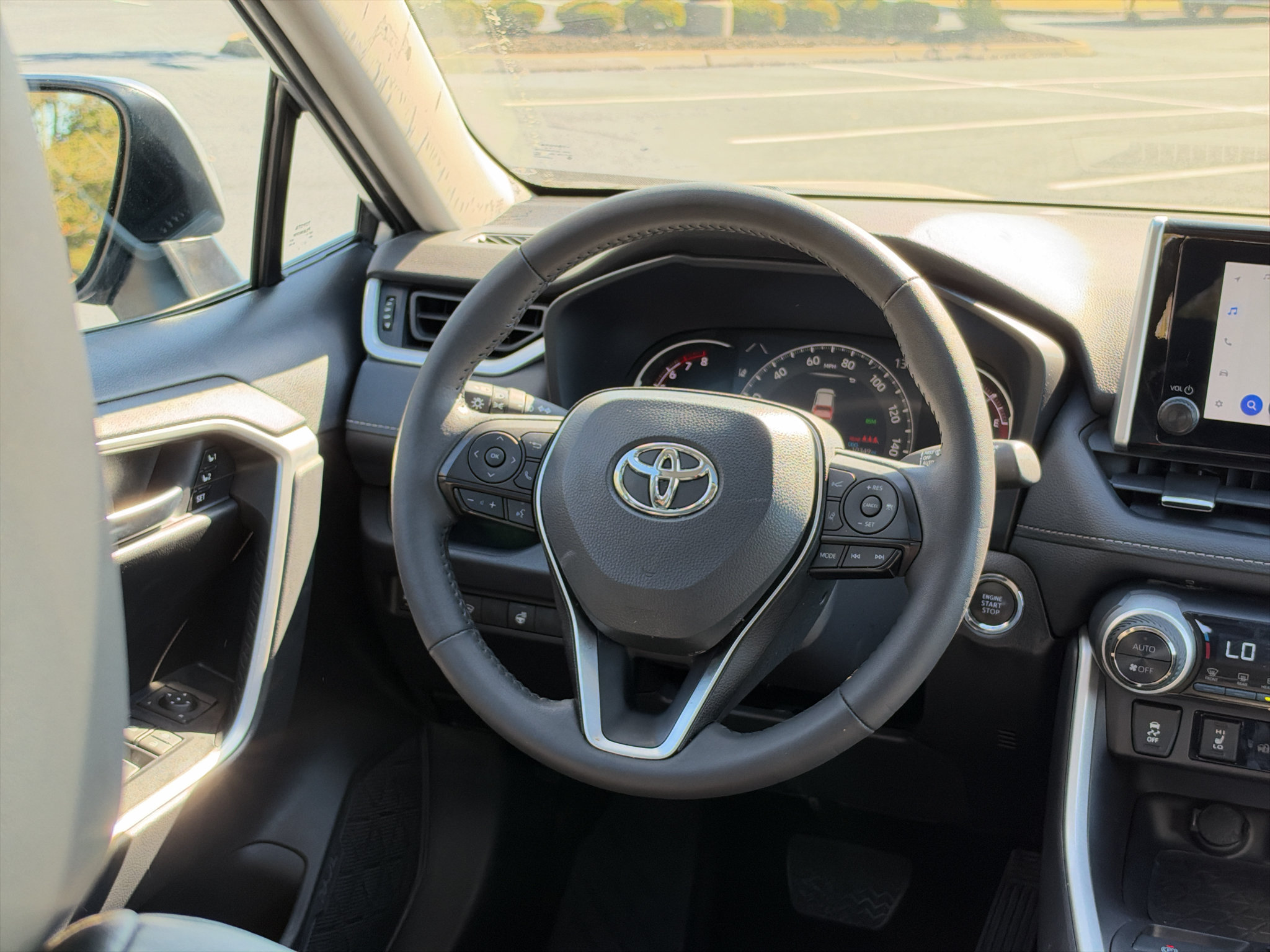 Used 2025 Toyota RAV4 XLE Premium w/ Weather Package AWD/4WD image 20
