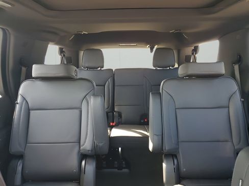 New 2026 GMC Yukon Denali w/ Sun & Power Step Package image 42