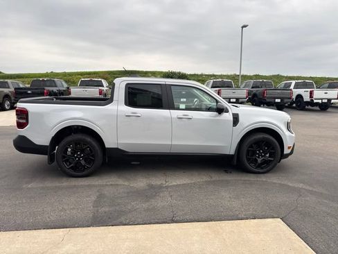 Used 2025 Ford Maverick Lariat w/ Black Appearance Package AWD/4WD image 6