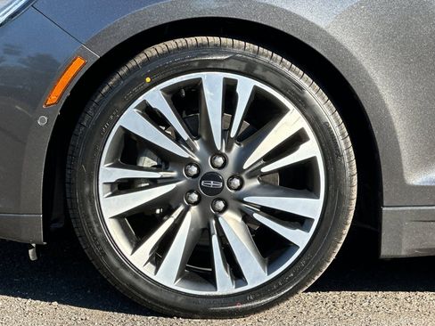 Used 2020 Lincoln MKZ Reserve FWD image 24