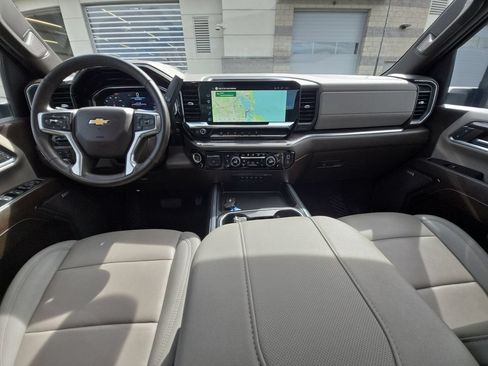 Used 2024 Chevrolet Silverado 3500 LTZ w/ LTZ Convenience Package AWD/4WD image 27
