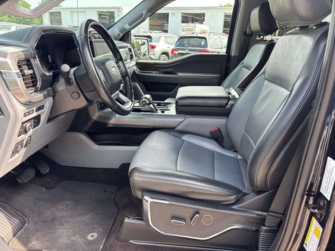 Used 2021 Ford F150 Lariat w/ Equipment Group 502A High AWD/4WD image 14