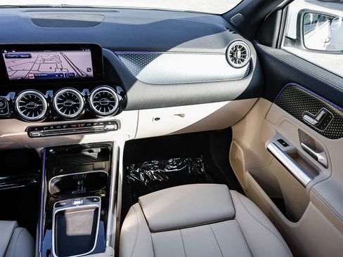 Certified 2025 Mercedes-Benz GLA 250 4MATIC image 15