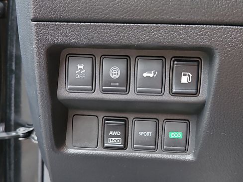 Certified 2019 Nissan Rogue SV AWD/4WD image 24