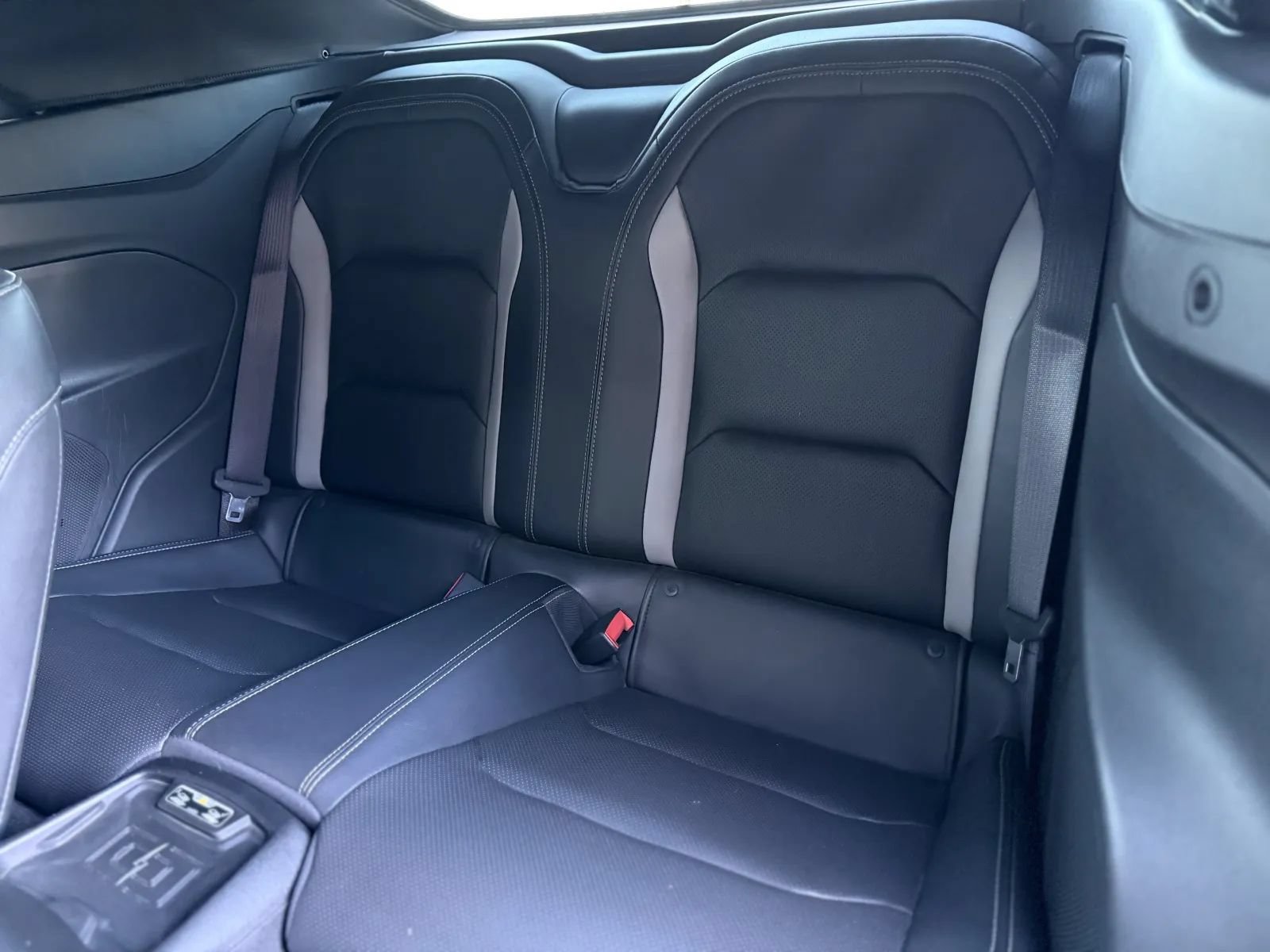 Used 2017 Chevrolet Camaro SS RWD image 25
